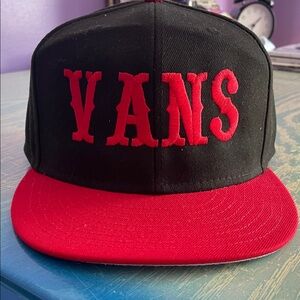 Vans Wilmington/Crowns Lids Fitted Hat in black and racing red